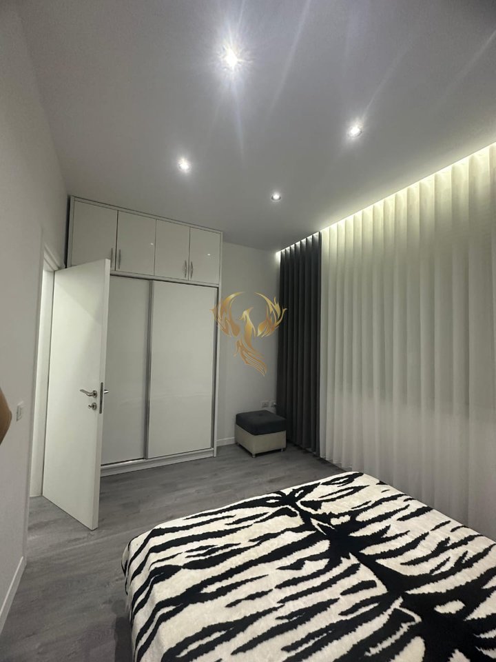 Jepet me Qera Super Apartament 1+1 tek Stadiumi Air Albania
