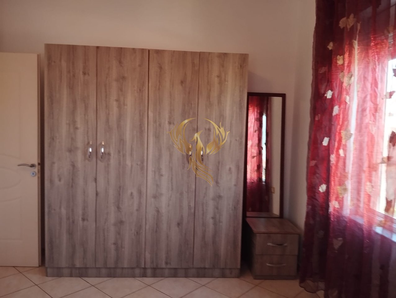 Jepet me qira Hyrje 1+1 Laprake