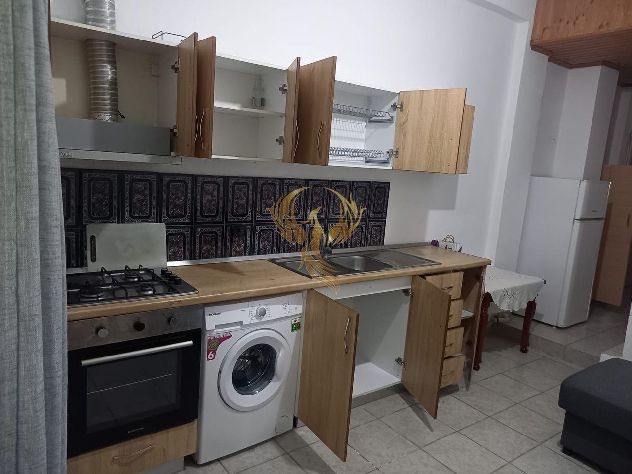 Jepet me qera Apartament 1+1 21 Dhjetori