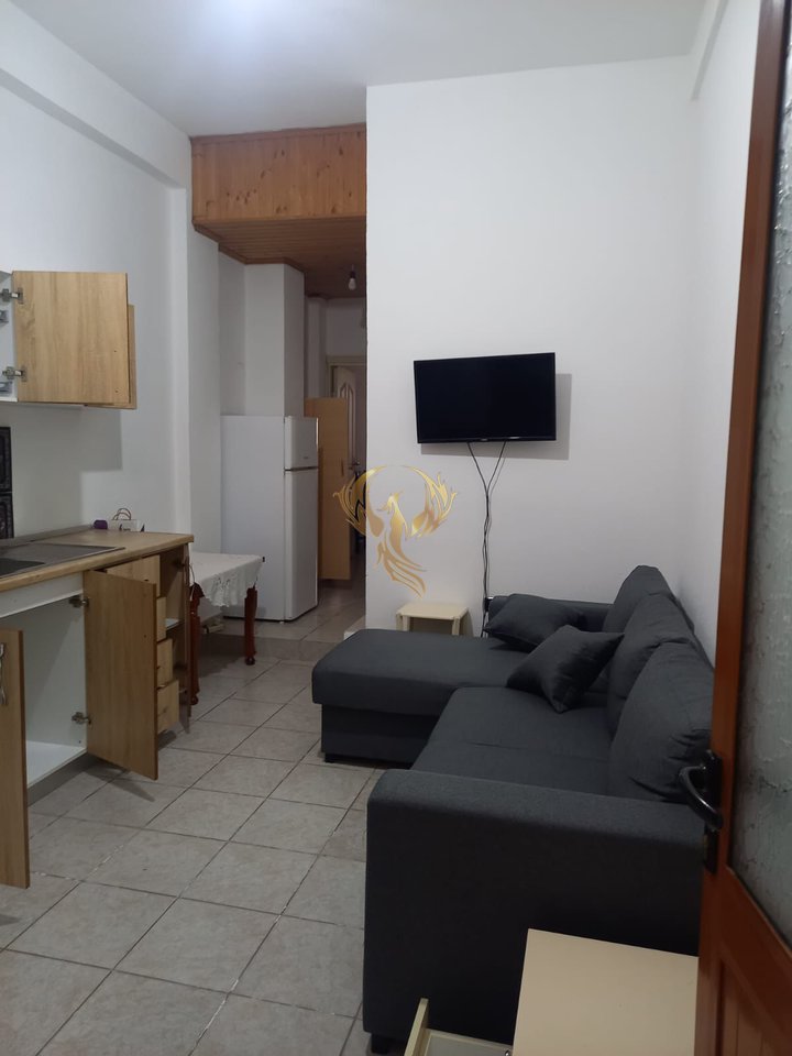 Jepet me qera Apartament 1+1 21 Dhjetori