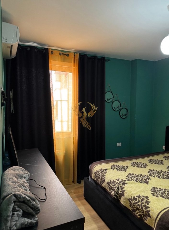 Jepet me qira Apartment 3+1 ne Kopshti Botanik