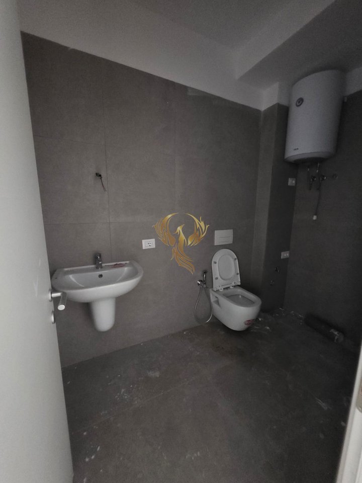 1+1 Apartment for rent at 21 Dhjetori