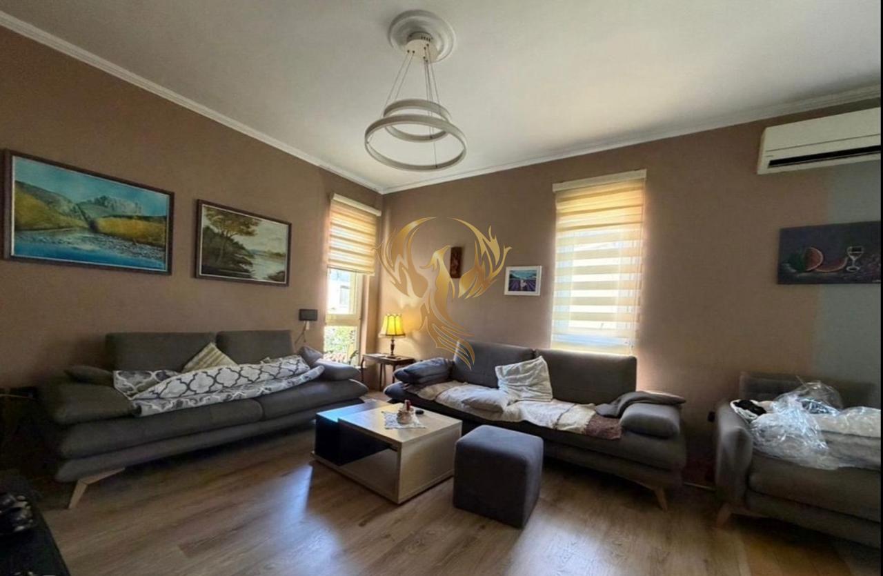 Jepet me qira Hyrje 2+1 tek Ish Fusha Aviacionit