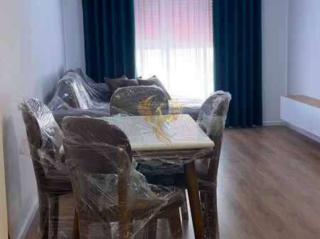 Affittasi appartamento 2+1+posto auto in Ali dem, complesso Kadiu