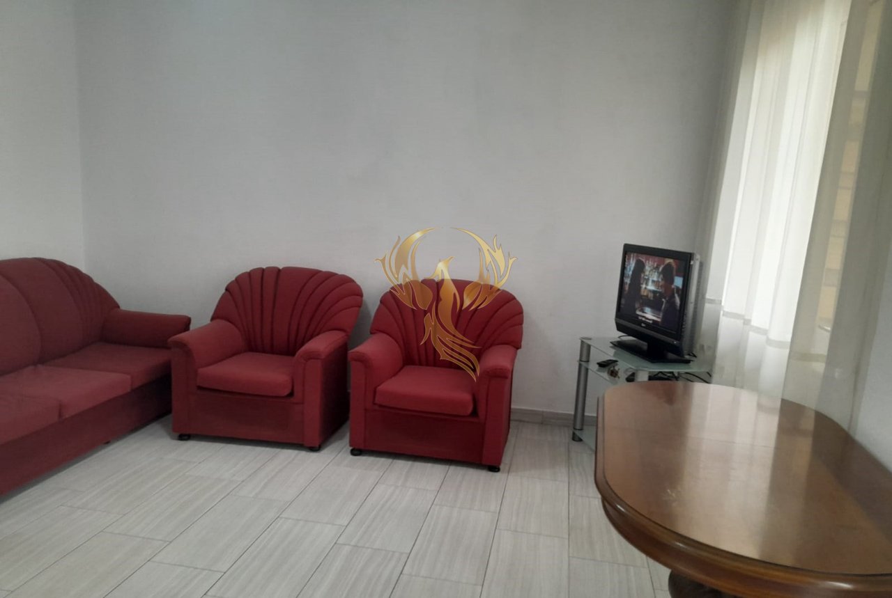 Jepet me qira Apartament 1+1 Rruga Bardhyl