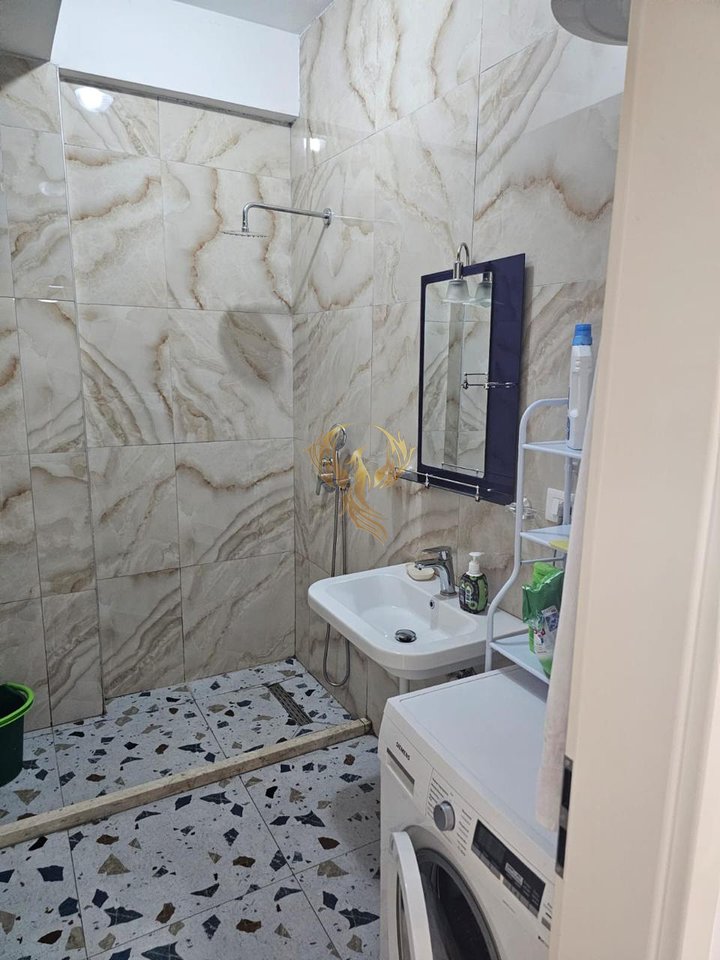 Jepet me qera apartament 2+1 në Ali Dem, Kompleksi Mangalem 21