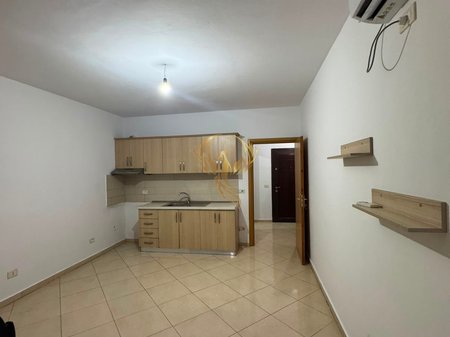 Affittasi appartamento 1+1 Astiri