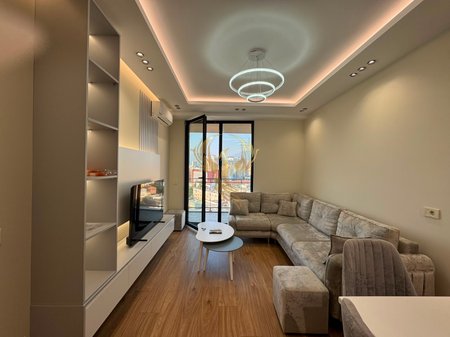 Jepet me qera apartament 2+1 tek Mine Peza, kompleksi GOLDEN TOWER