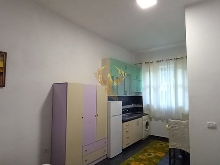 Monolocale in affitto a Shkoze