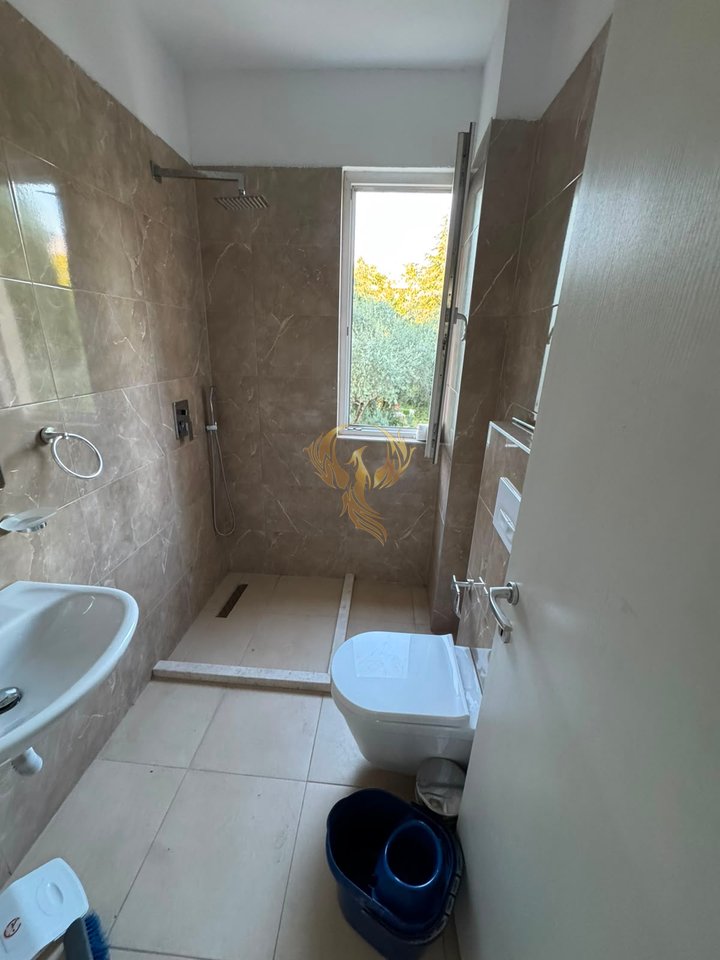 Jepet me qira Apartament 2+1+2 tek Ministria e Mbrojtjes