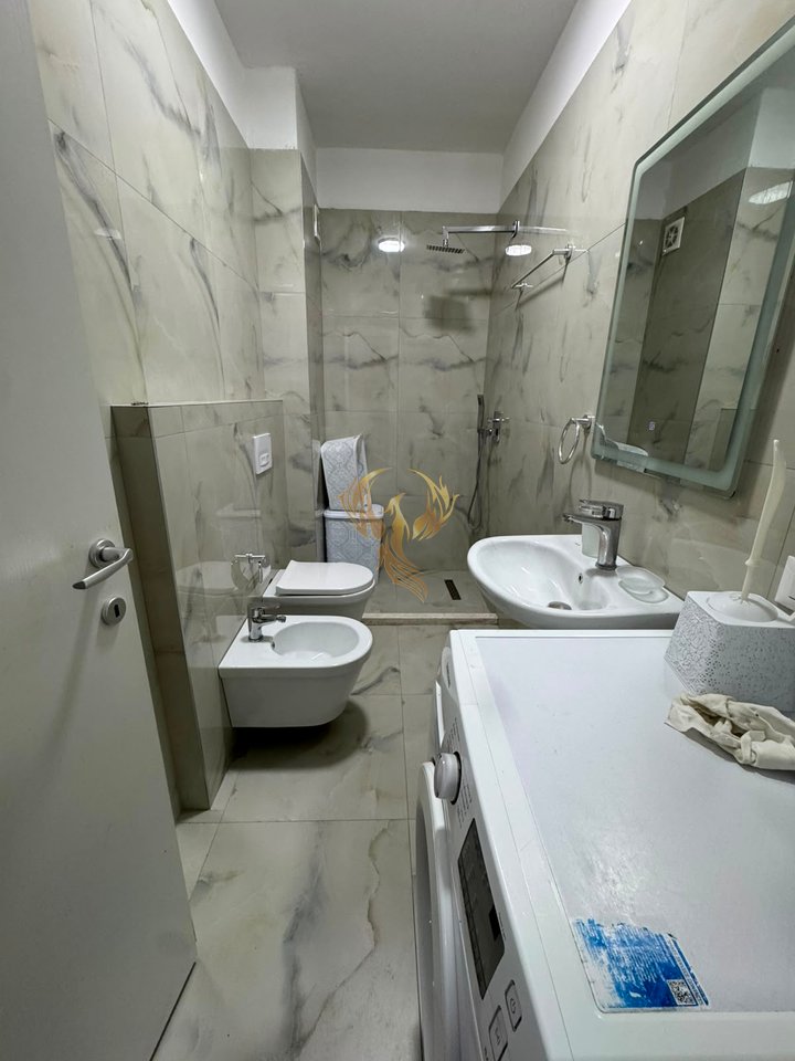 Jepet me qira Apartament 2+1+2 tek Ministria e Mbrojtjes