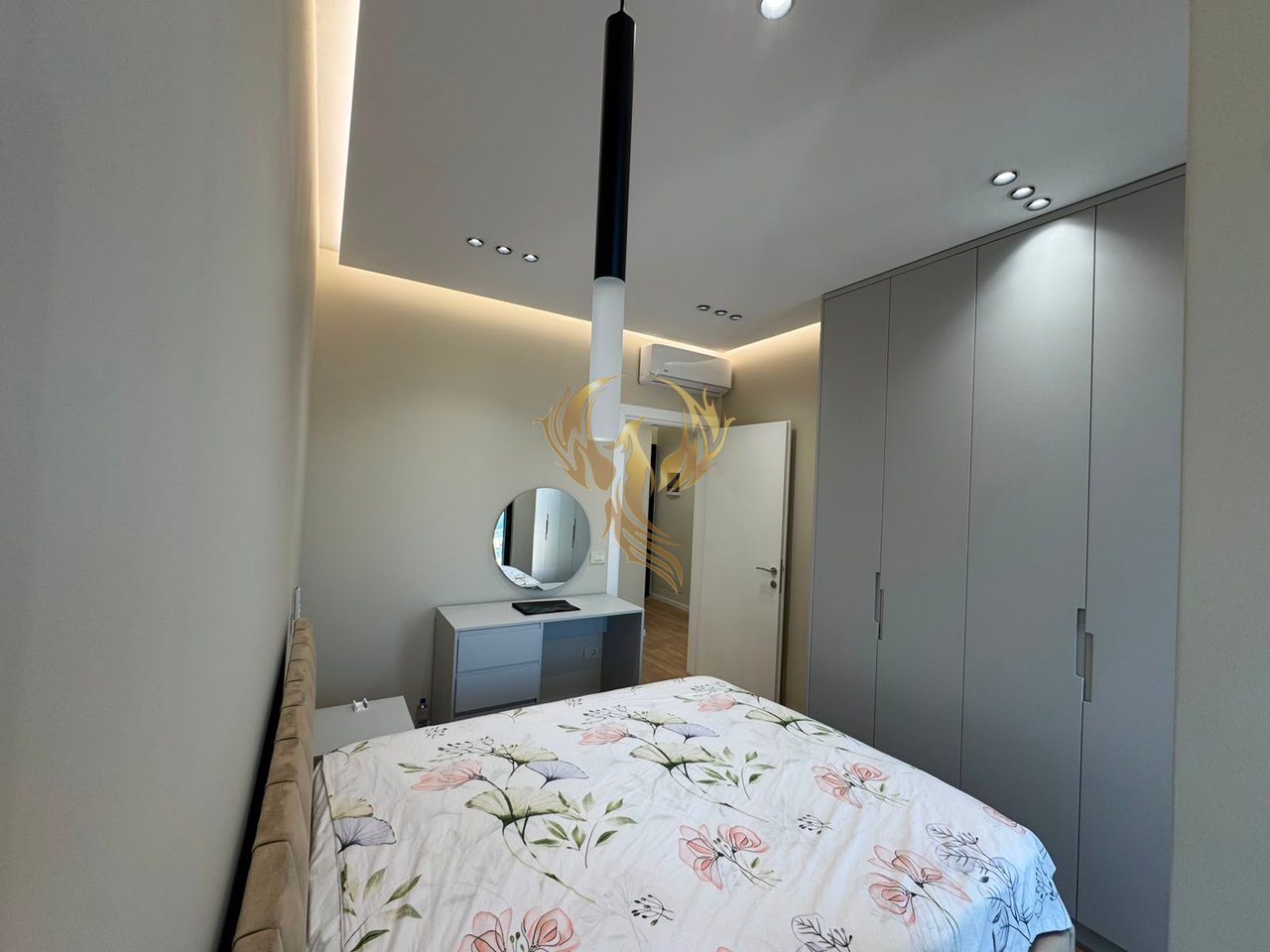 Jepet me qera apartament 2+1 tek Mine Peza, kompleksi GOLDEN TOWER