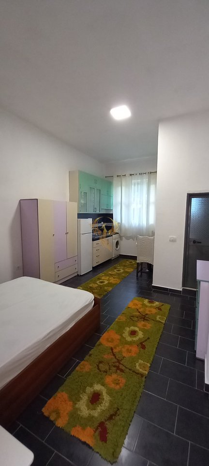 Monolocale in affitto a Shkoze