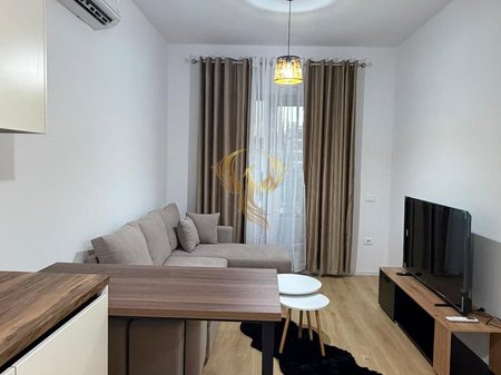 Jepet me qira Apartament 1+1 Ali Demi