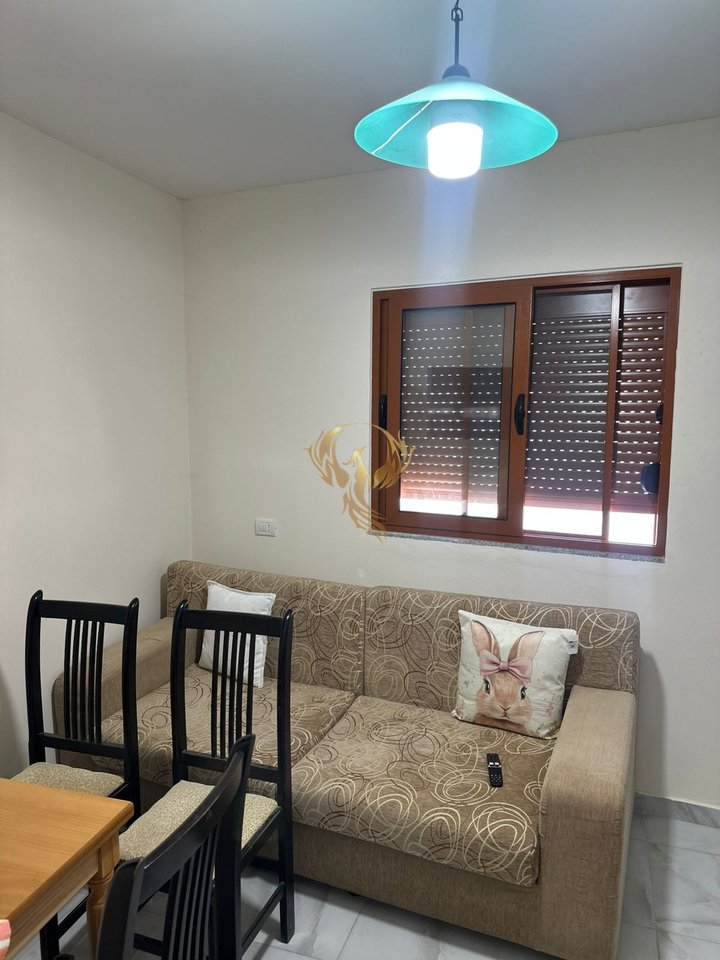 For rent Entrance 2+1 Kinostudio