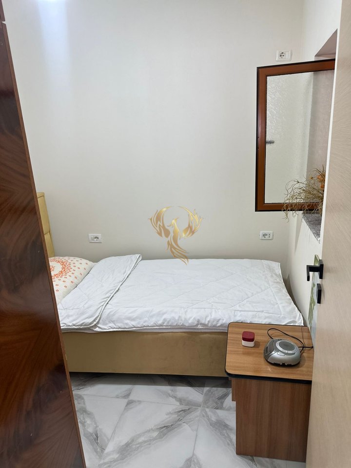 For rent Entrance 2+1 Kinostudio