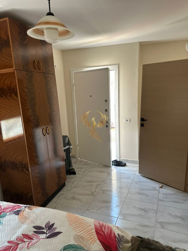 For rent Entrance 2+1 Kinostudio
