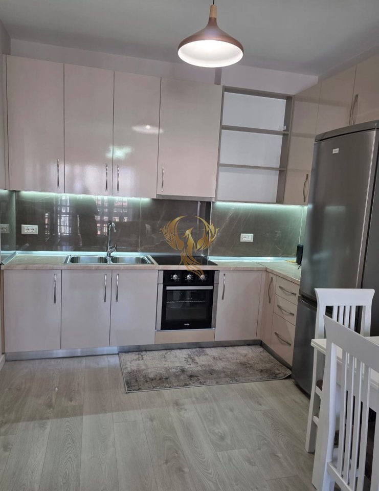 Jepet me qira Apartament 1+1 Astir tek rrethi
