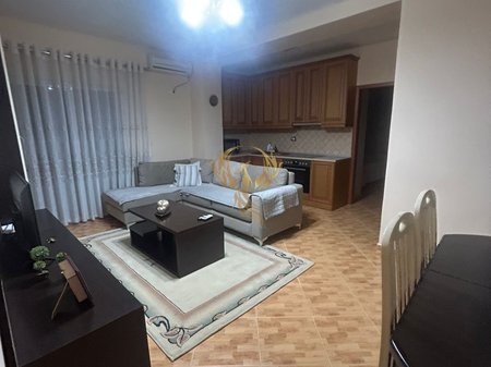 Jepet me qera Apartament 2+1+2 tek Brryli