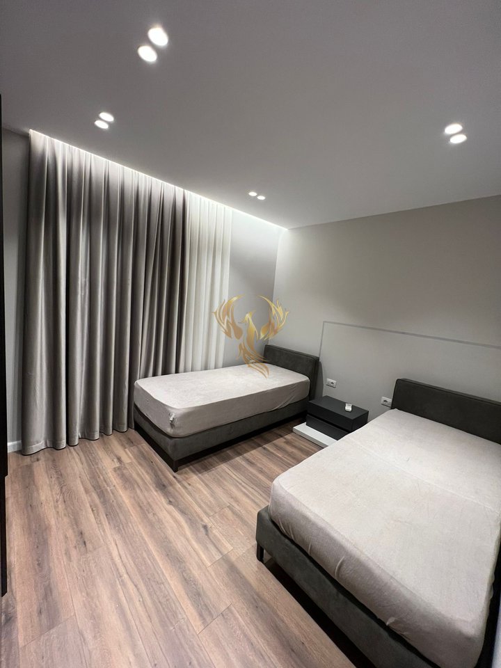 Jepet me qera Apartament  2+1 , tek Fusha e Aviacionit