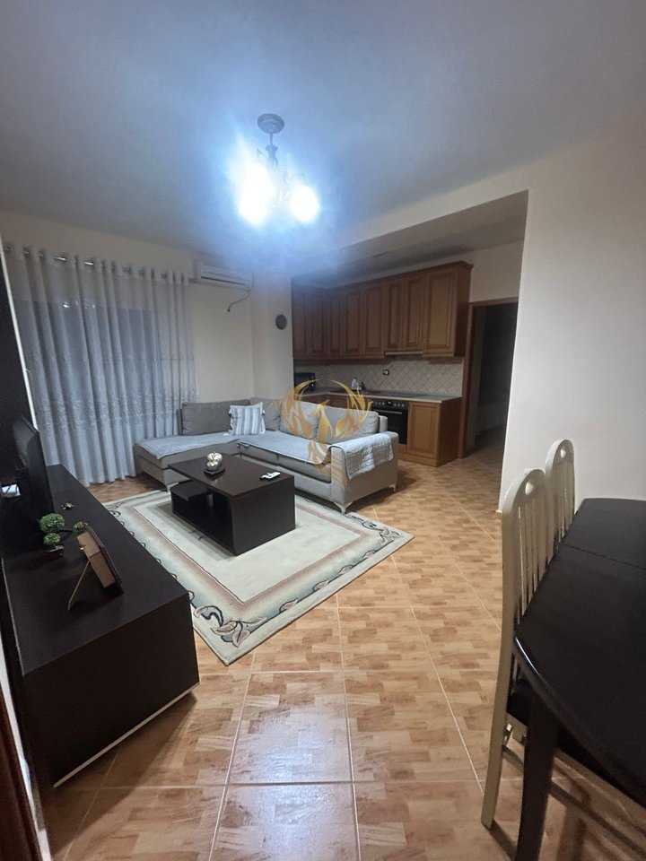 Jepet me qera Apartament 2+1+2 tek Brryli