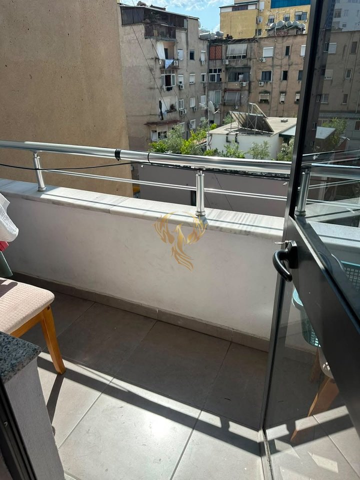 Jepet me qera apartament 2+1 tek Rruga Fortuzi
