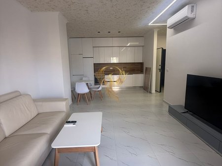 Jepet me qera Apartament 1+1 Te Zogu i Zi