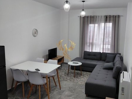 Jepet me qera Apartament 1+1 te Univers City