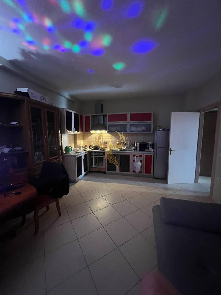 Appartamento 2+1+2+Bllk+Posto Auto in affitto a Kodra Diellit