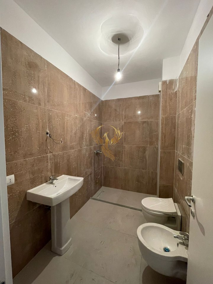 Locale commerciale in affitto vicino al Mercato Nuovo