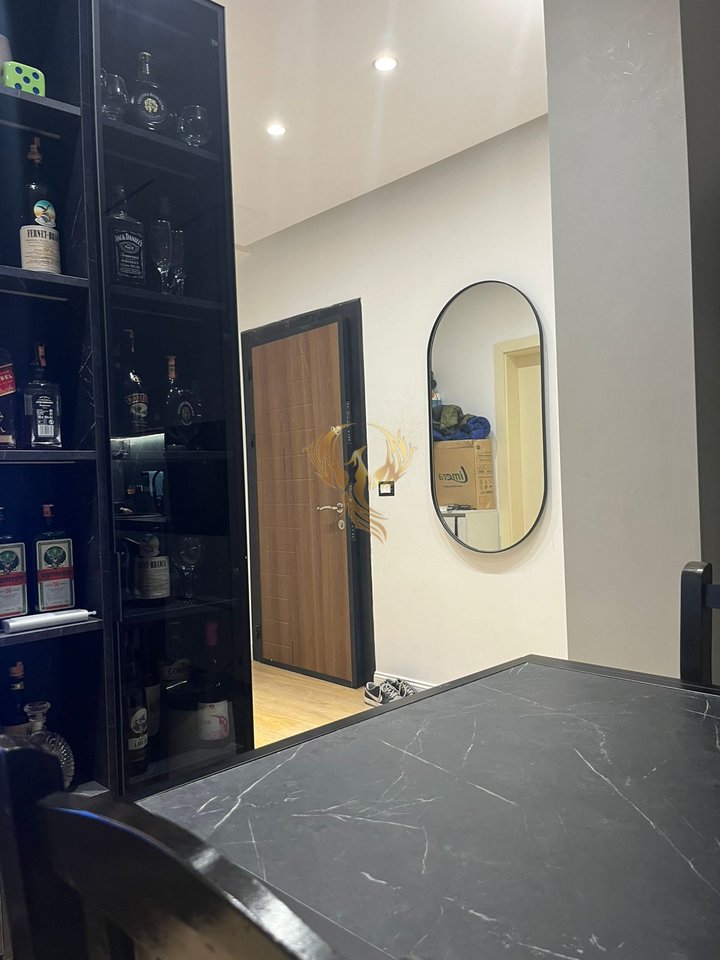 Jepet me qira super apartament 2+1+Bllk+Post Parkimi ne Laprake