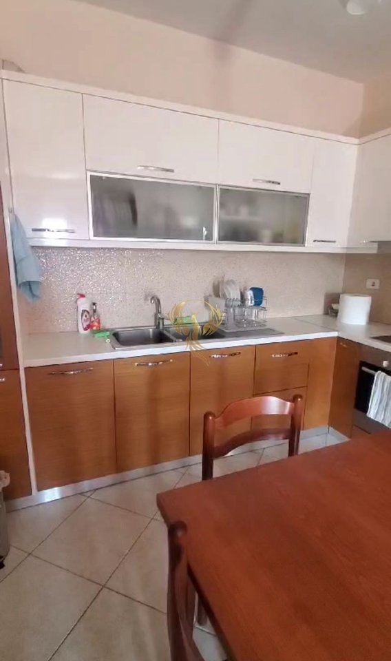 1+1 Apartment for rent in Bllok, Kamza Turn