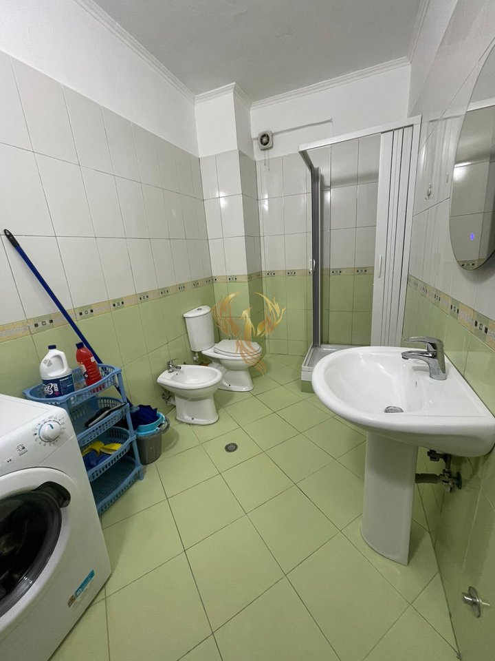 Jepet me qera Apartament 1 +1, tek Kthesa e Kamzes