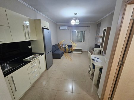 Jepet me qera Apartament 1+1+ Bllk, ne Yzberisht