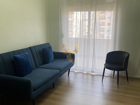 1+1 Apartment for rent in Komuna e Parisit