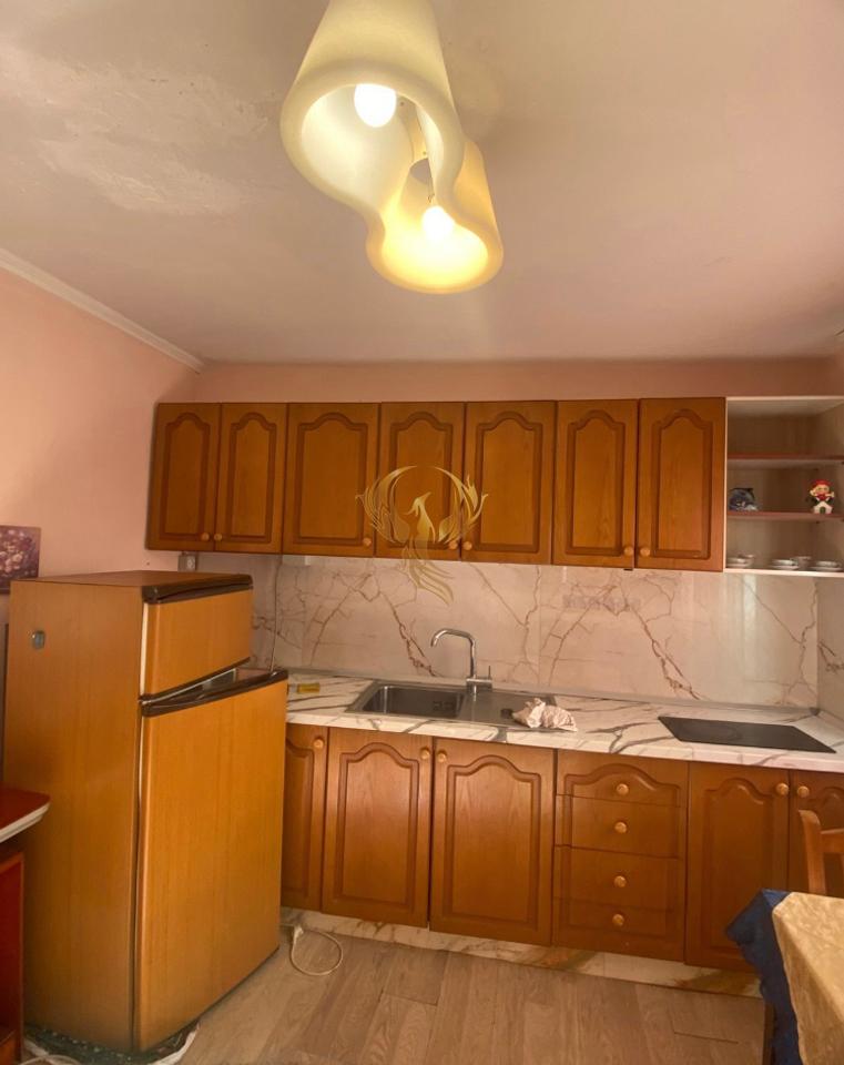 Jepet me qira hyrje 1+1 Myslym Shyr