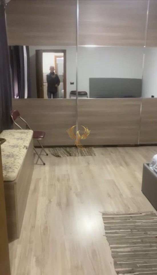 Jepet me qera Apartament 1+1 te Rruga Myslym Shyri