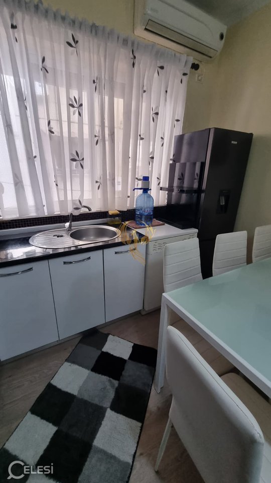 For rent Entrance 2+1 at 21 Dhjetori