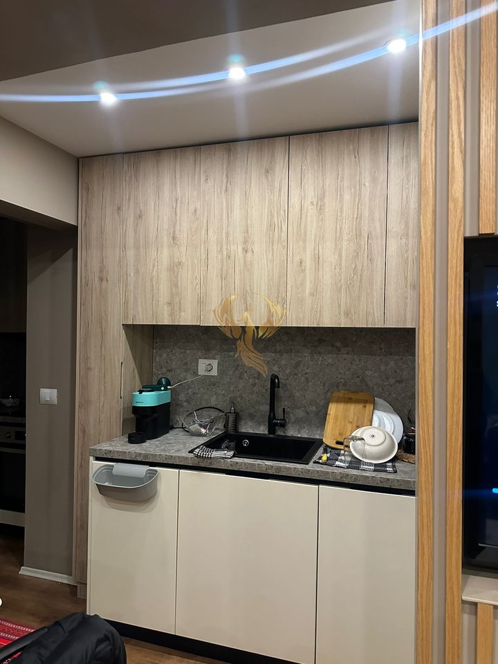 1+1 Apartment for rent at Zogu i Zi