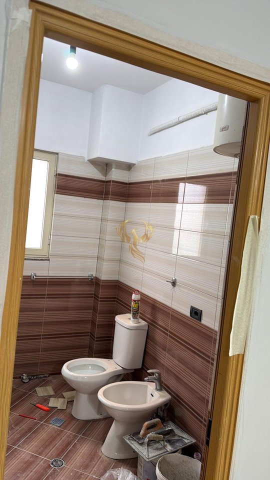 Jepet me qera Apartament 1+1+2 Bllk , Tek Kinostudio