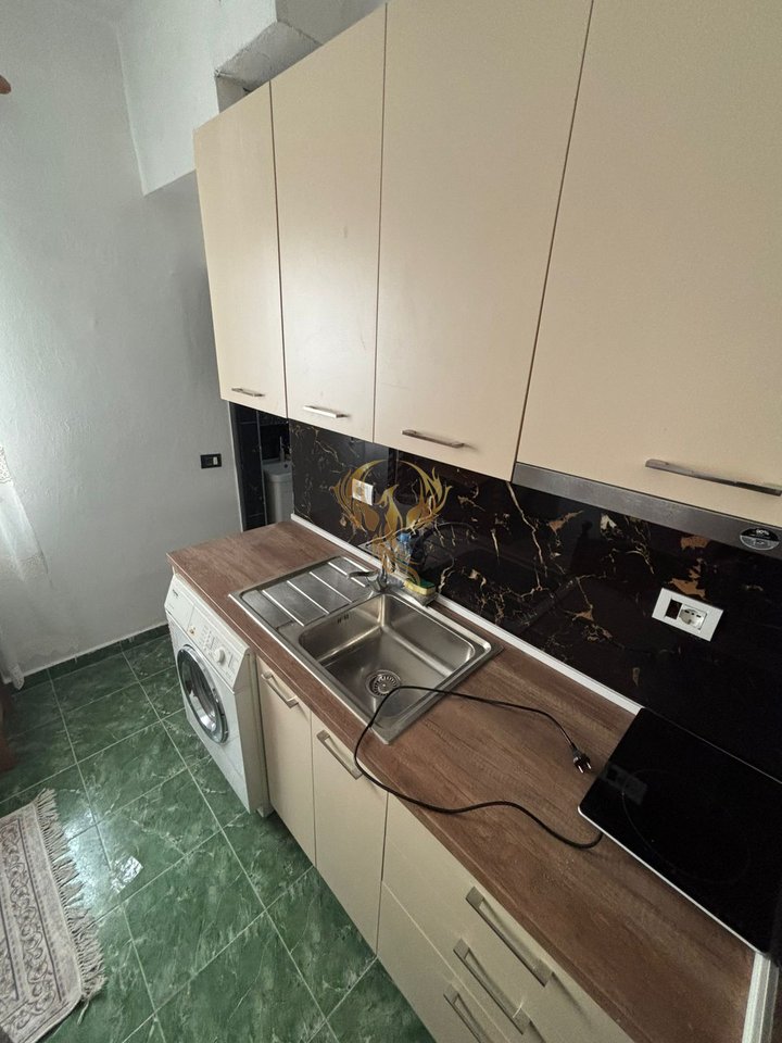 Jepet me qira Garsoniere tek Qytet Studenti