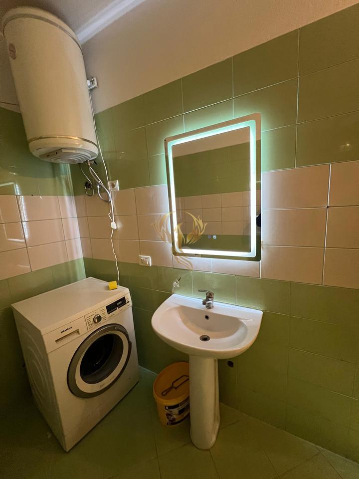 Affittasi appartamento 2+1+2+Box+Posto auto a Kodra Diellit