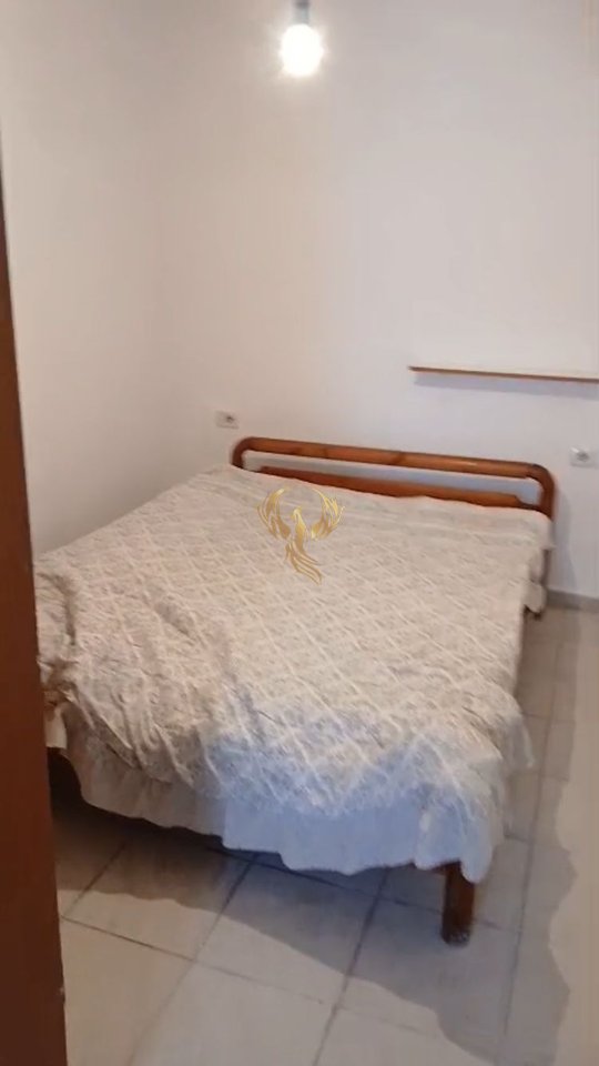 Jepet me qera Hyrje 1+1, tek Siri Kodra