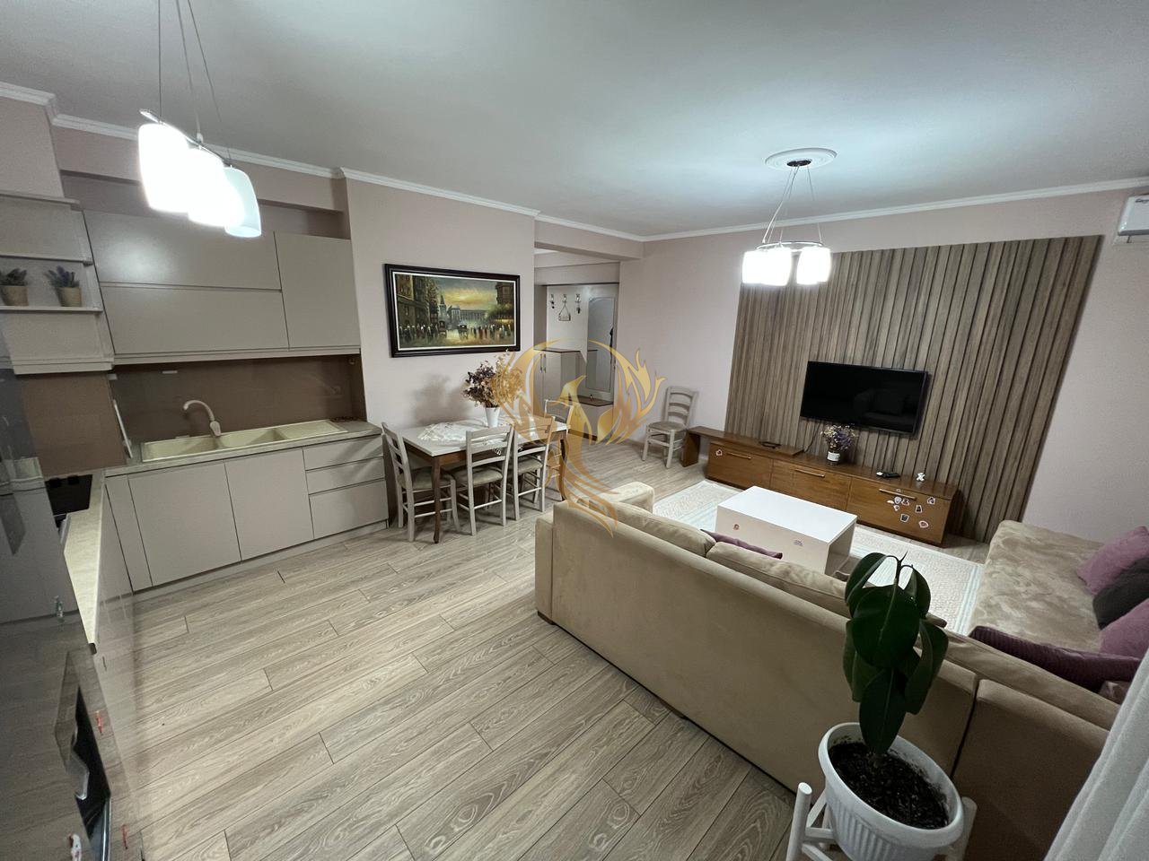 Jepet me qera Apartament 2+1+2+Post Parkimi ne Astir