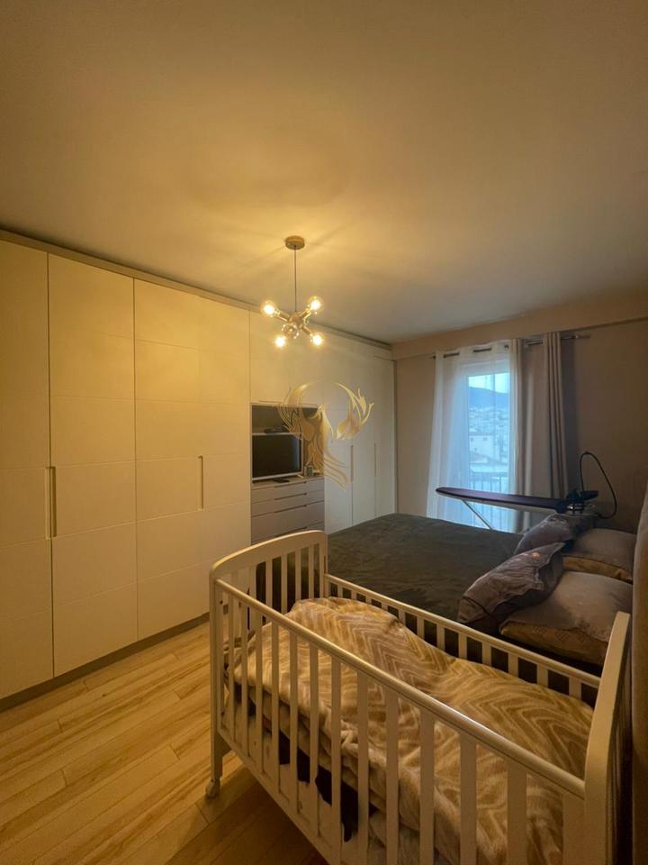 Vendesi appartamento 1+1+2+Blocco vicino a Qytet Studenti