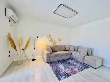 Affittasi appartamento 1+1, vicino allo Stadio Dinamo