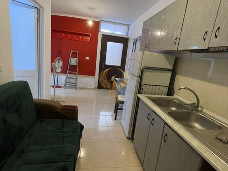 Jepet me qera hyrje 1+1 ne Don Bosko prane bar Artisti