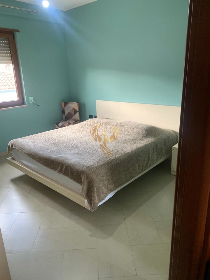 For rent Entrance 2+1 near the Train Station