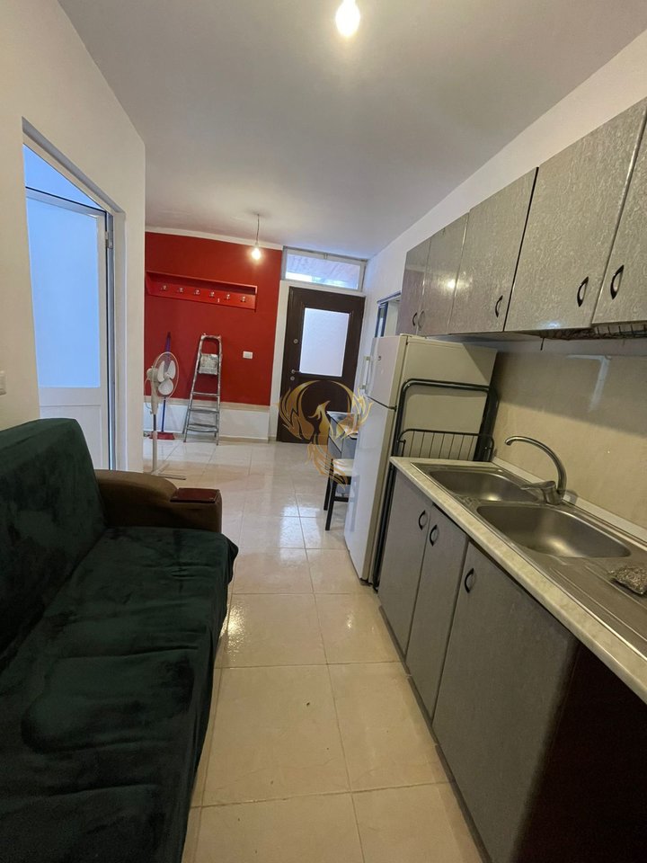 Affittasi ingresso 1+1 a Don Bosko vicino al bar Artisti.