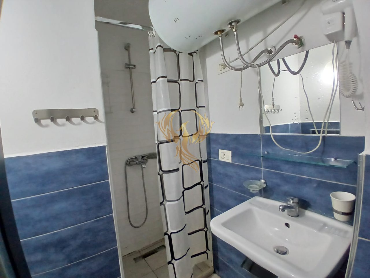 Jepet me qera Apartamenti 1+1, tek Rruga e Durresit